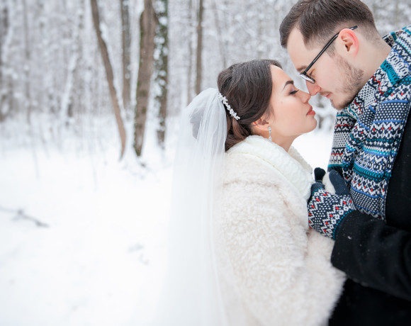 Уютная зимняя свадьба – любовь и теплые объятия