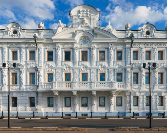 Усадьба Рукавишниковых: дворец в центре города