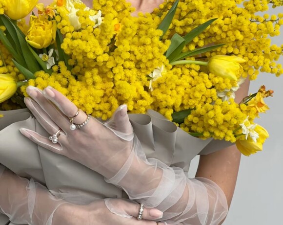 12 подарков для девушек на 8 Марта: выбор редакции Porusski